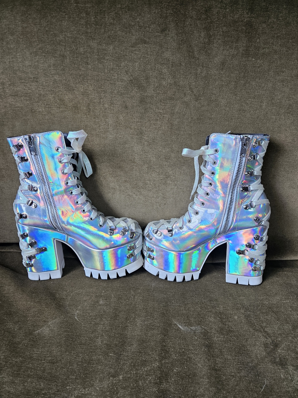 Club EXX Holographic Corset Laced Zip Up Platform Ankle Boots - Iridescent White